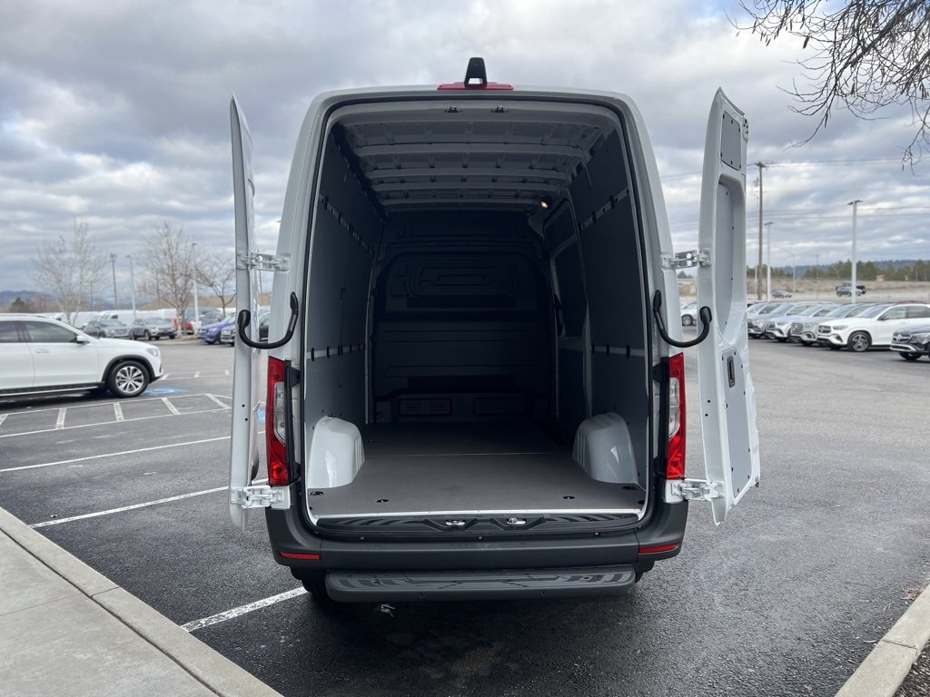 Used 2024 Mercedes-Benz Sprinter 144 Cargo image 14