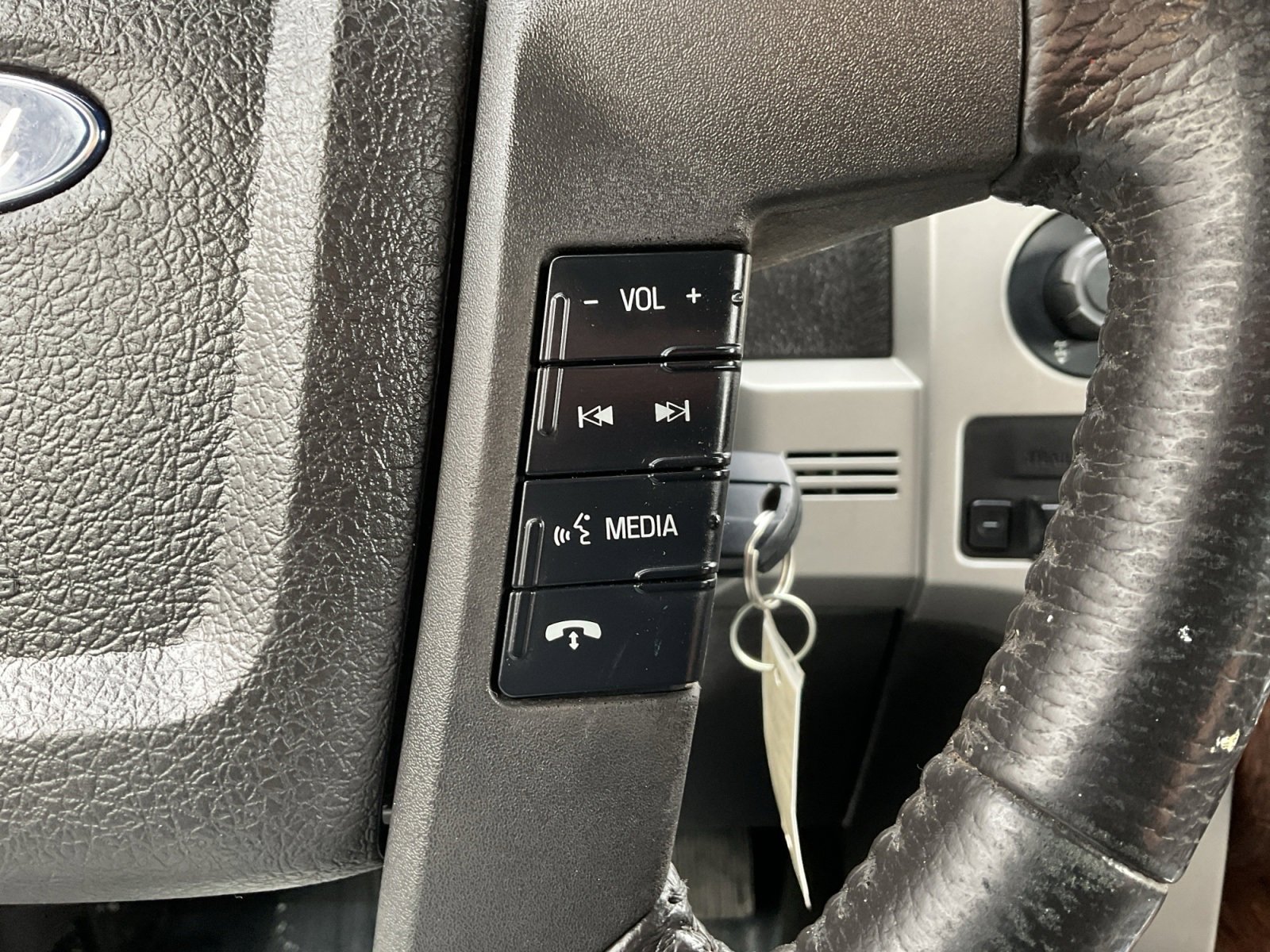 Used 2014 Ford F150 Lariat w/ Equipment Group 502A Luxury image 19