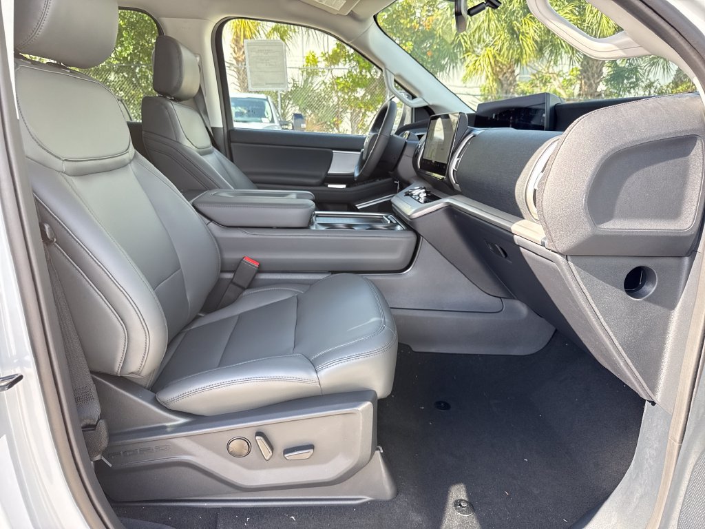 New 2026 Ford Expedition Max Active RWD image 22