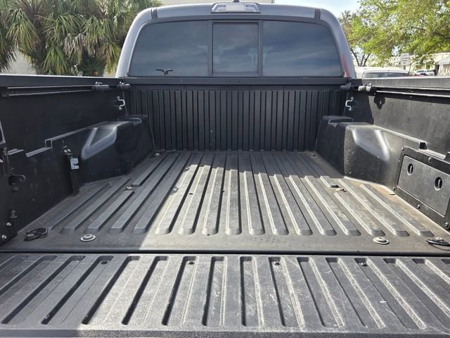 Used 2021 Toyota Tacoma SR5 w/ SR5 Appearance Package (SM) image 15