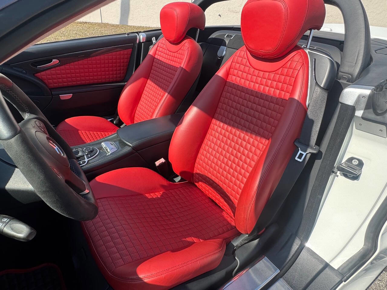 Used 2008 Mercedes-Benz SL 600 image 33