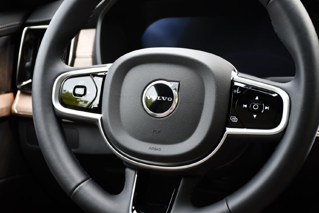 New 2026 Volvo XC90 B5 Plus w/ Protection Package Premier AWD/4WD image 21