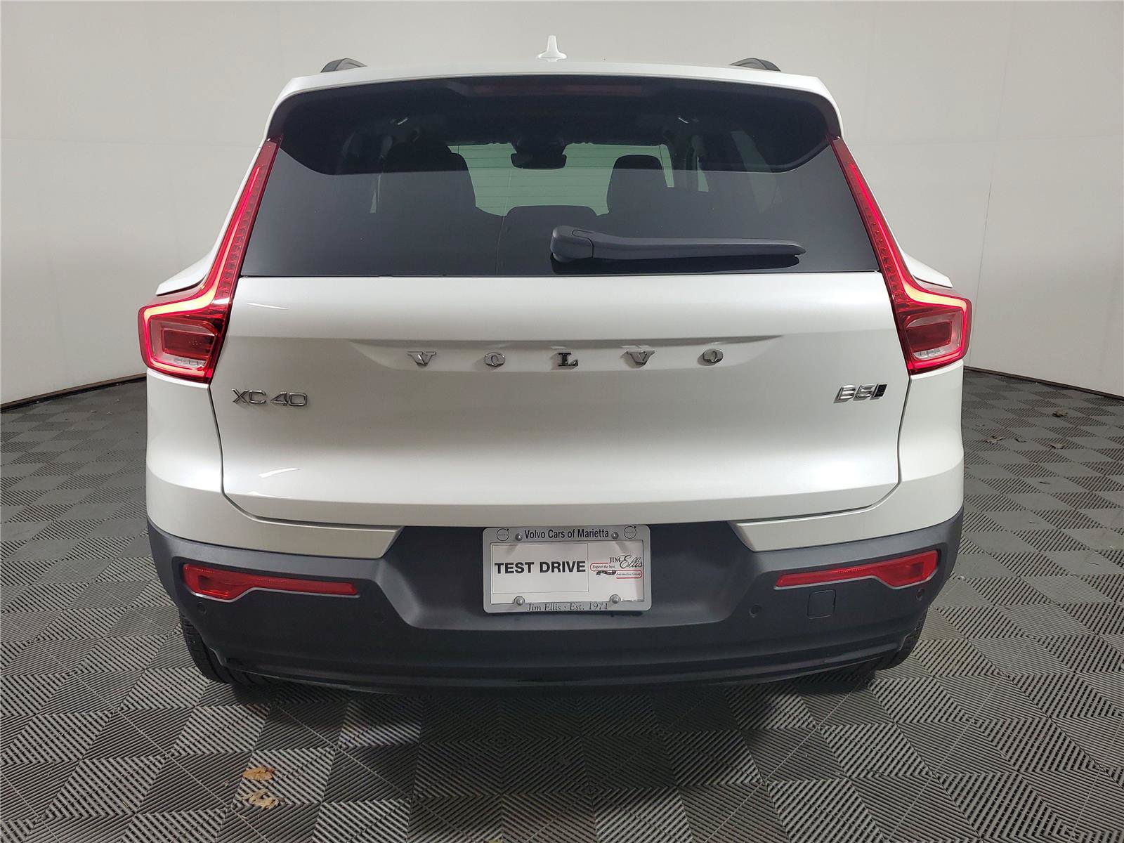 New 2026 Volvo XC40 B5 Plus w/ Climate Package AWD/4WD image 5