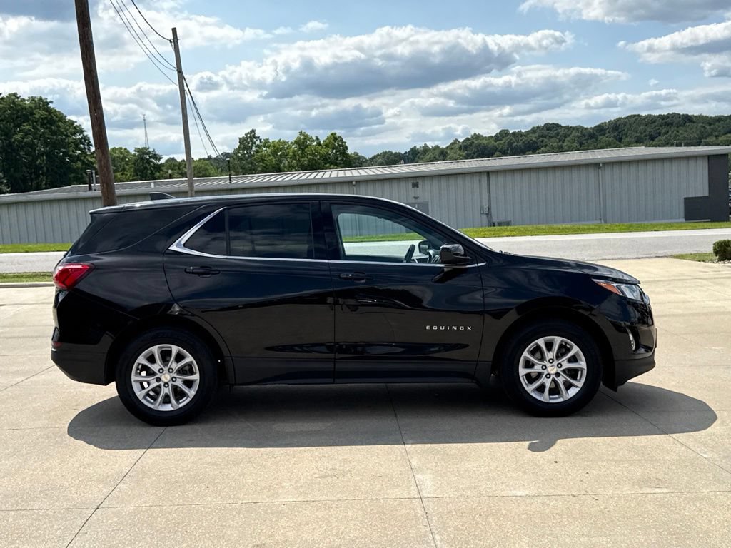 Used 2020 Chevrolet Equinox LT w/ LPO, Floor Liner Package FWD image 16