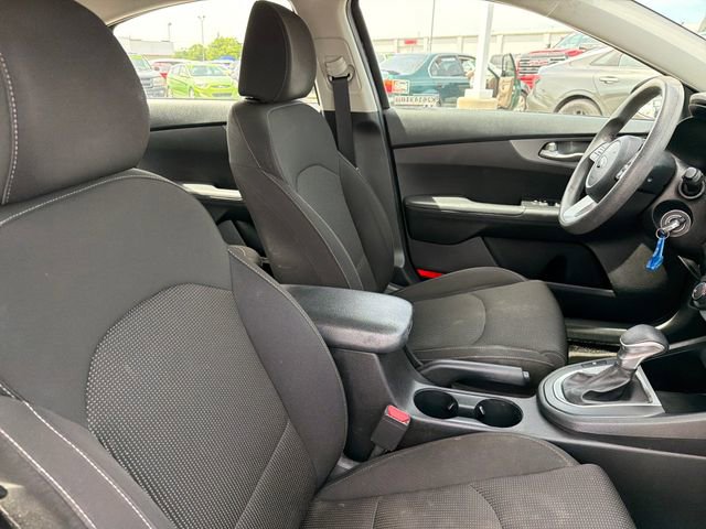 Used 2020 Kia Forte LXS FWD image 22
