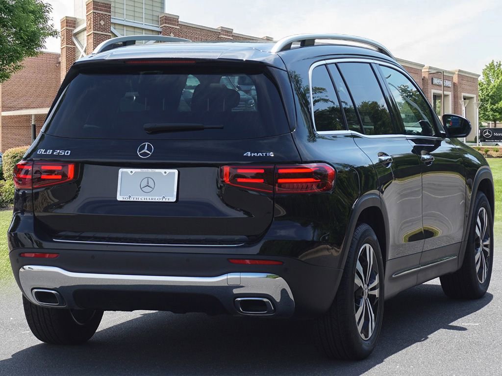 New 2025 Mercedes-Benz GLB 250 4MATIC image 6