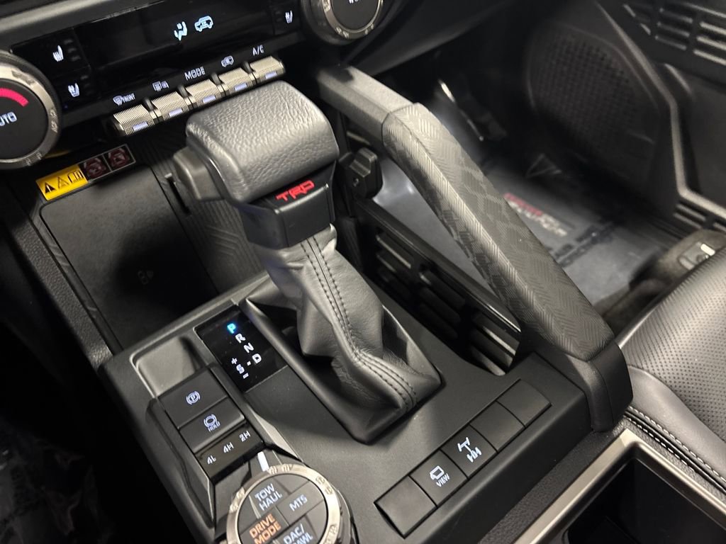 Used 2025 Toyota 4Runner Limited image 23