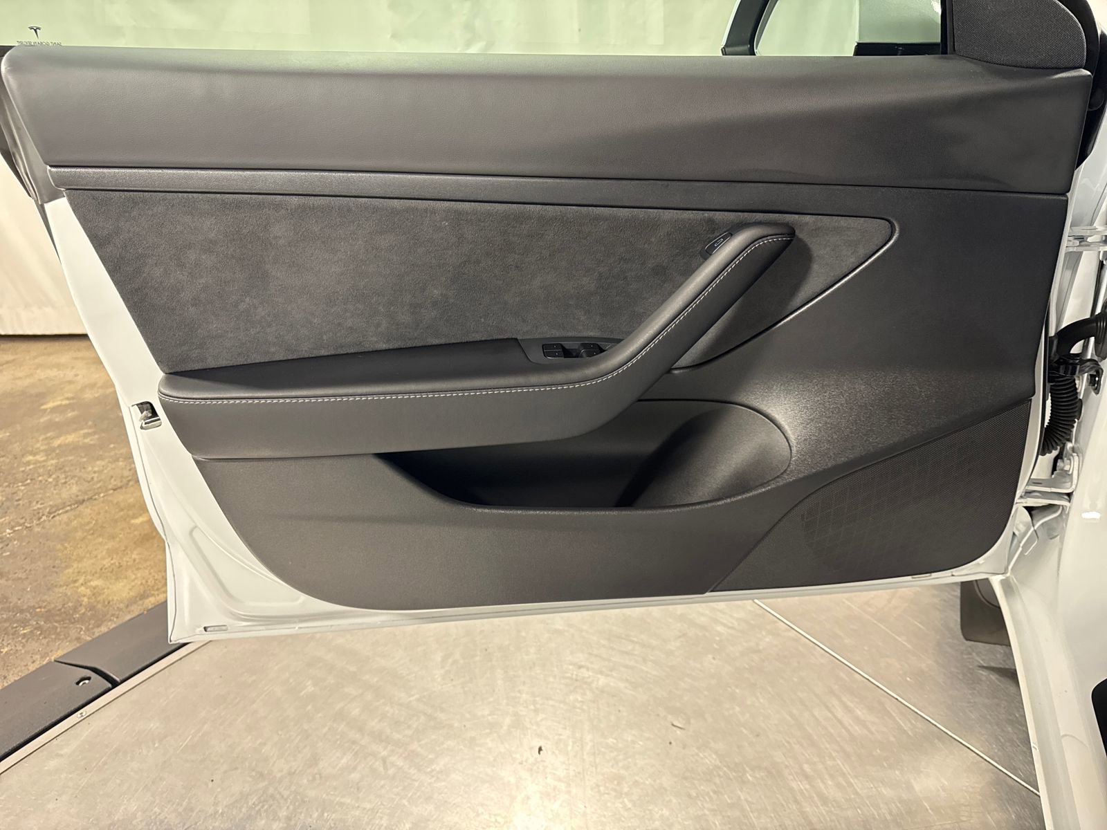 Used 2021 Tesla Model 3 Standard Range Plus image 24