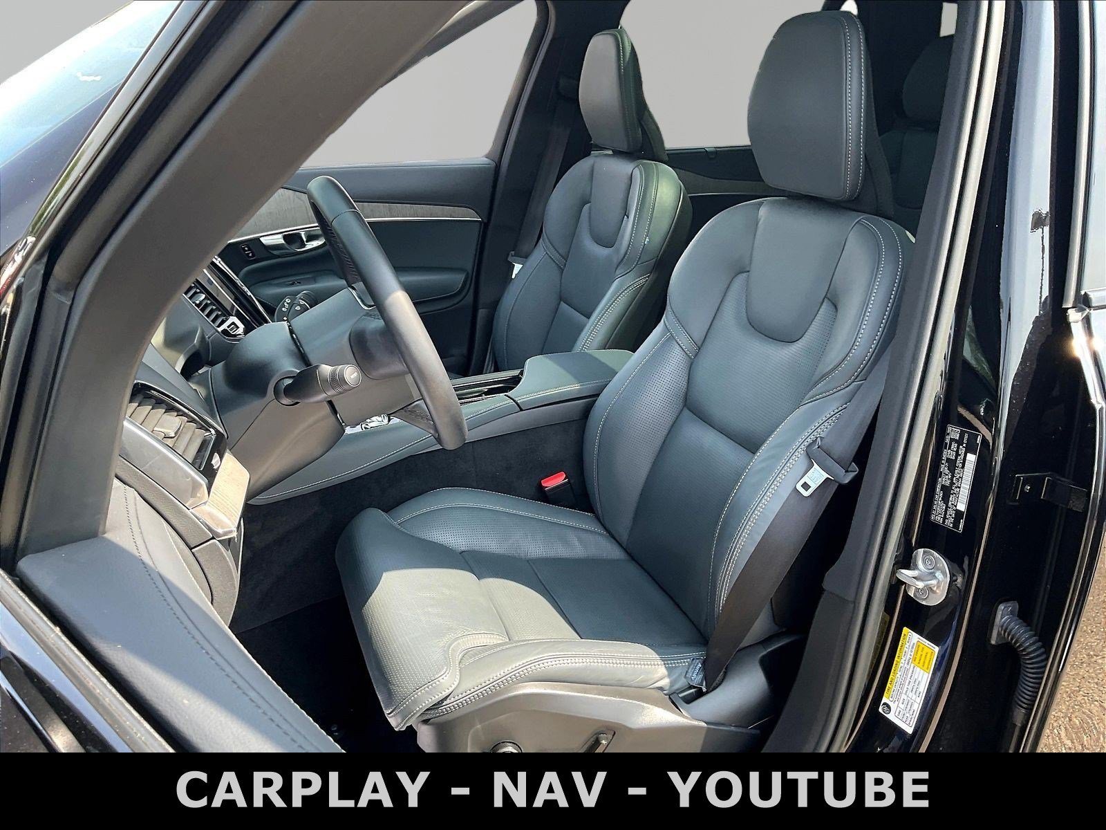 Used 2023 Volvo XC90 T8 Ultimate AWD/4WD image 21
