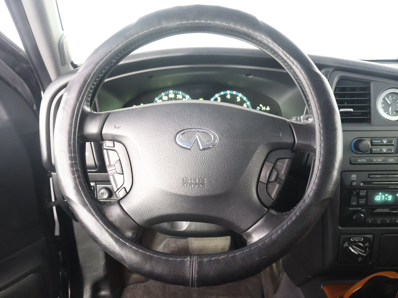 Used 2003 INFINITI QX4 4WD image 32