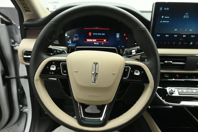 Certified 2026 Lincoln Corsair Reserve w/ Equipment Group 202A AWD/4WD image 16