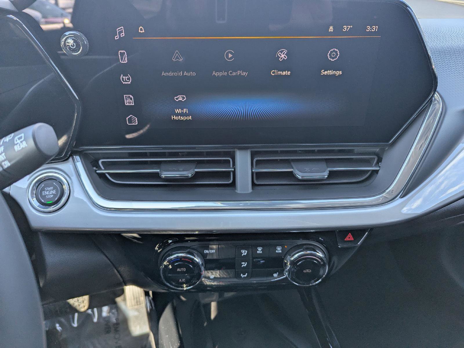 New 2026 Chevrolet Trax LT w/ Sunroof Package image 20
