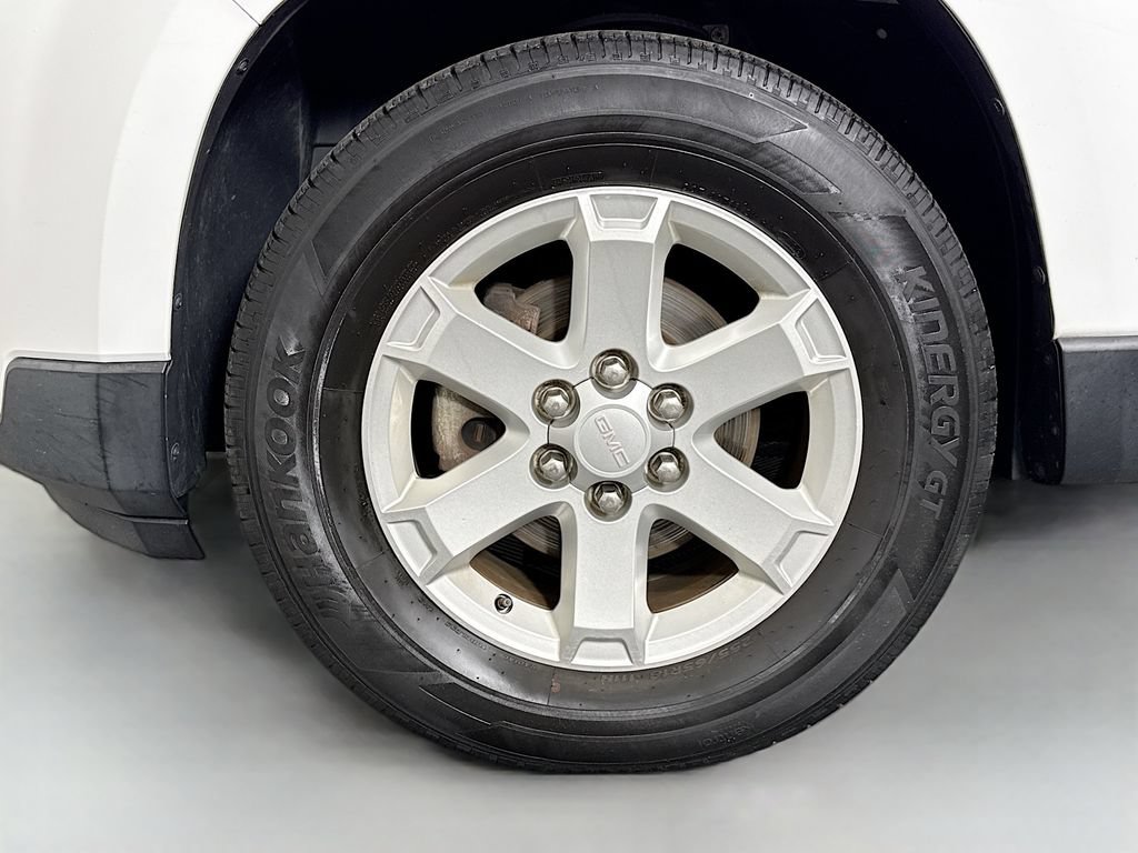 Used 2016 GMC Acadia SLE FWD image 30