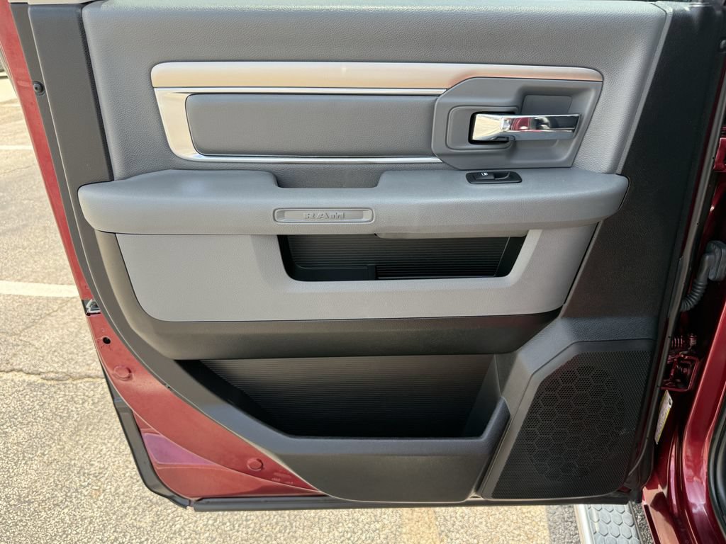 Used 2018 RAM 1500 Lone Star RWD image 23