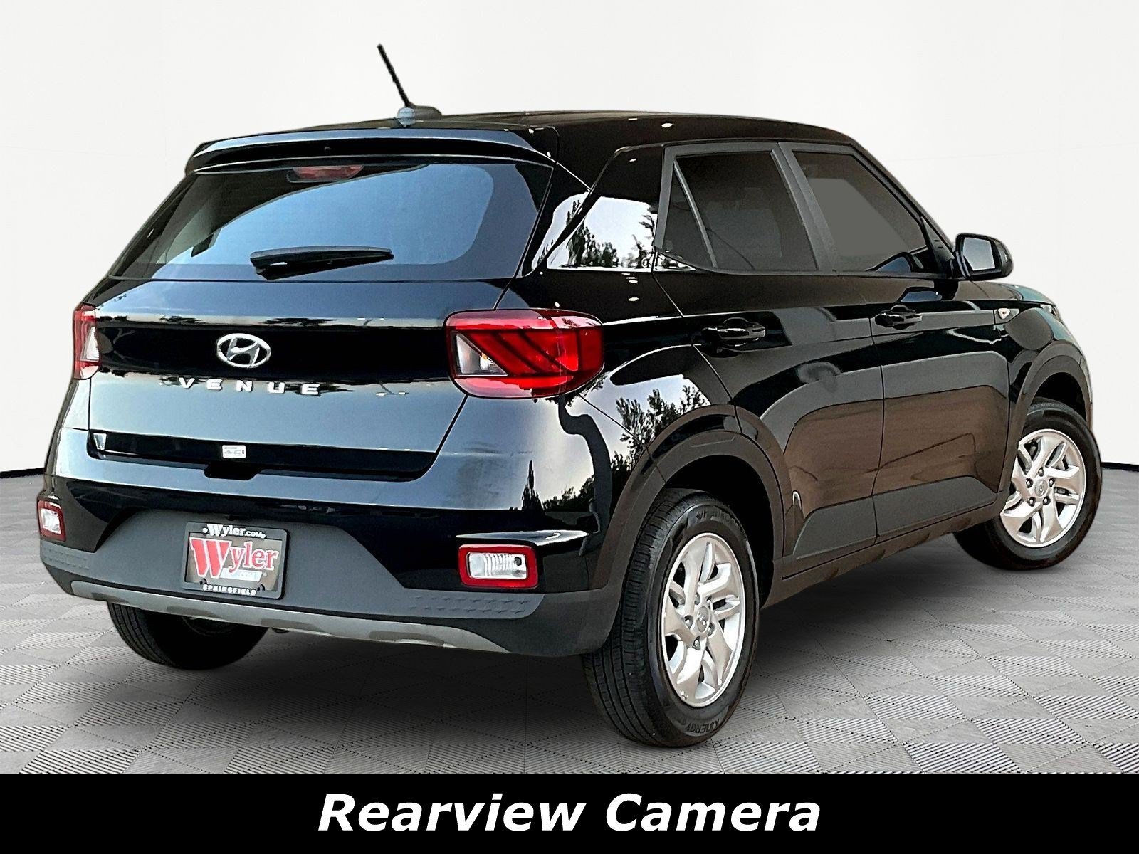 Used 2025 Hyundai Venue SE FWD image 6