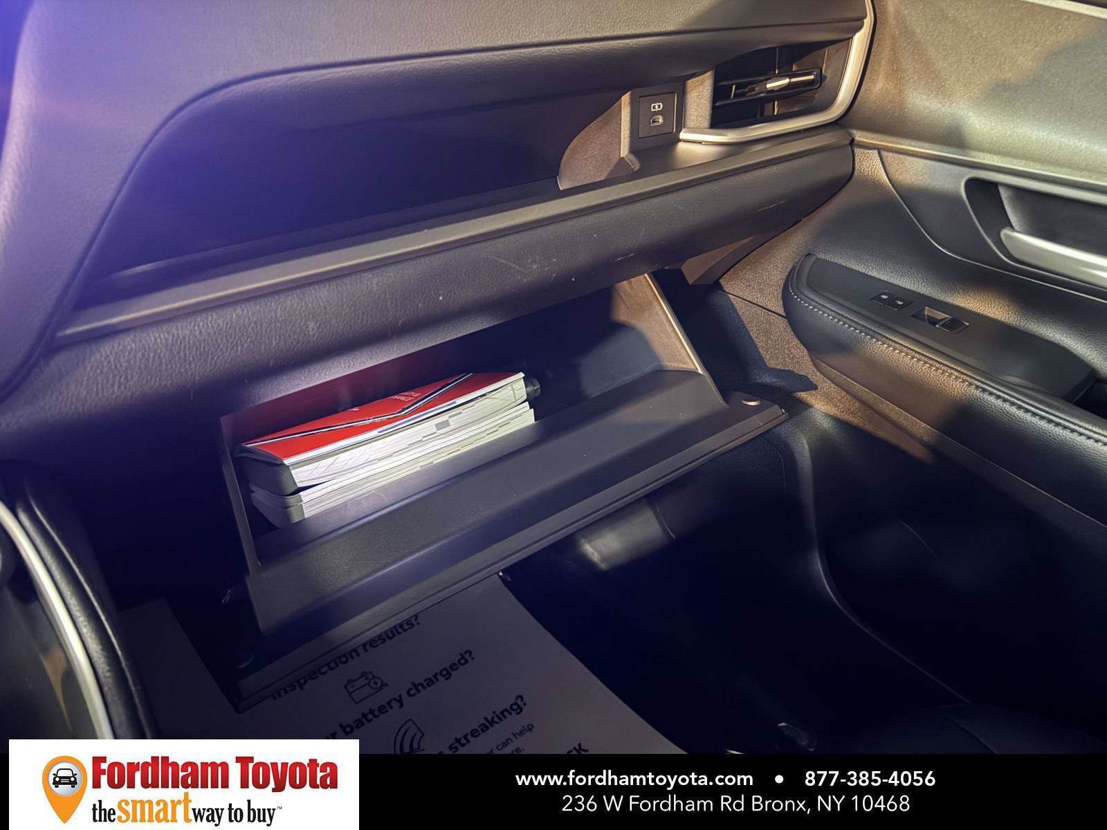 Certified 2025 Toyota Grand Highlander FWD image 32