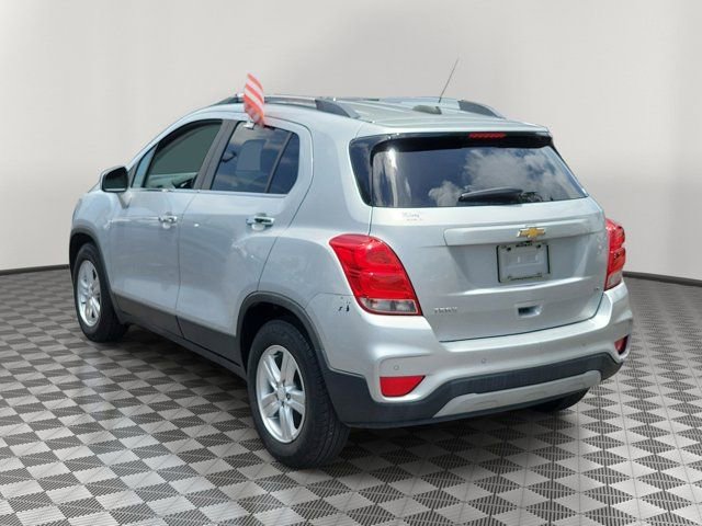 Used 2019 Chevrolet Trax LT w/ Driver Confidence Package FWD image 4