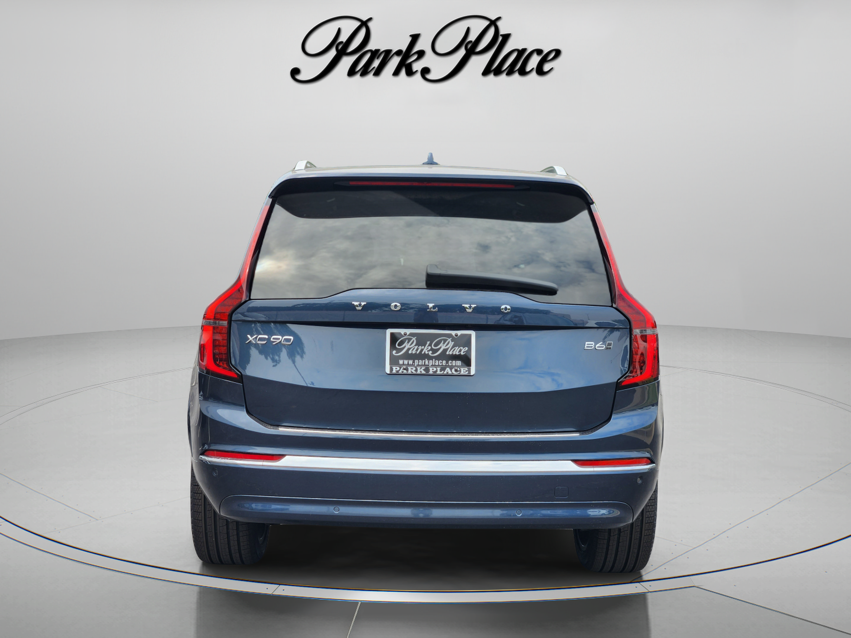 Used 2026 Volvo XC90 B6 Plus w/ Protection Package Premier AWD/4WD image 4
