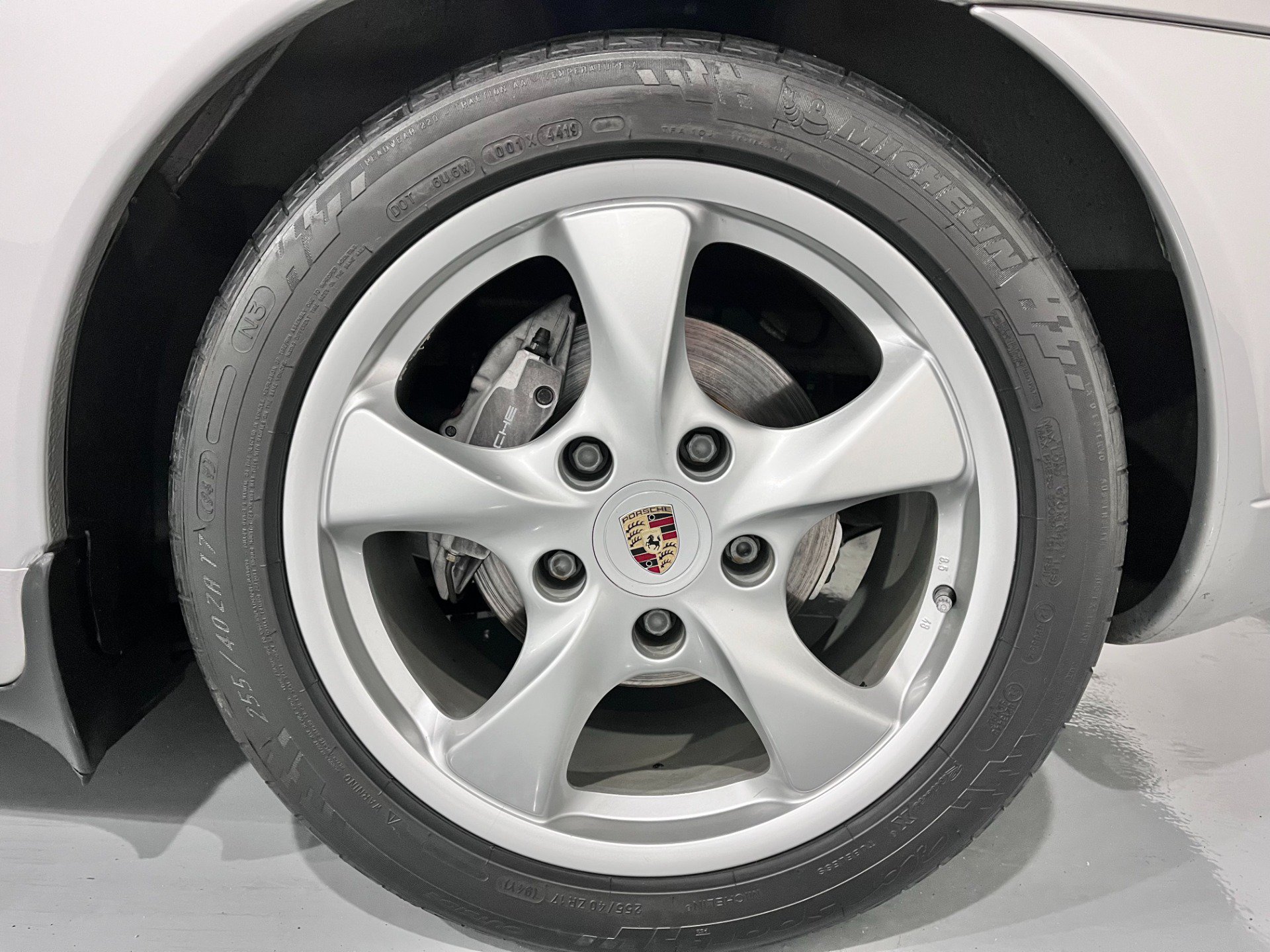 Used 2001 Porsche Boxster RWD image 58