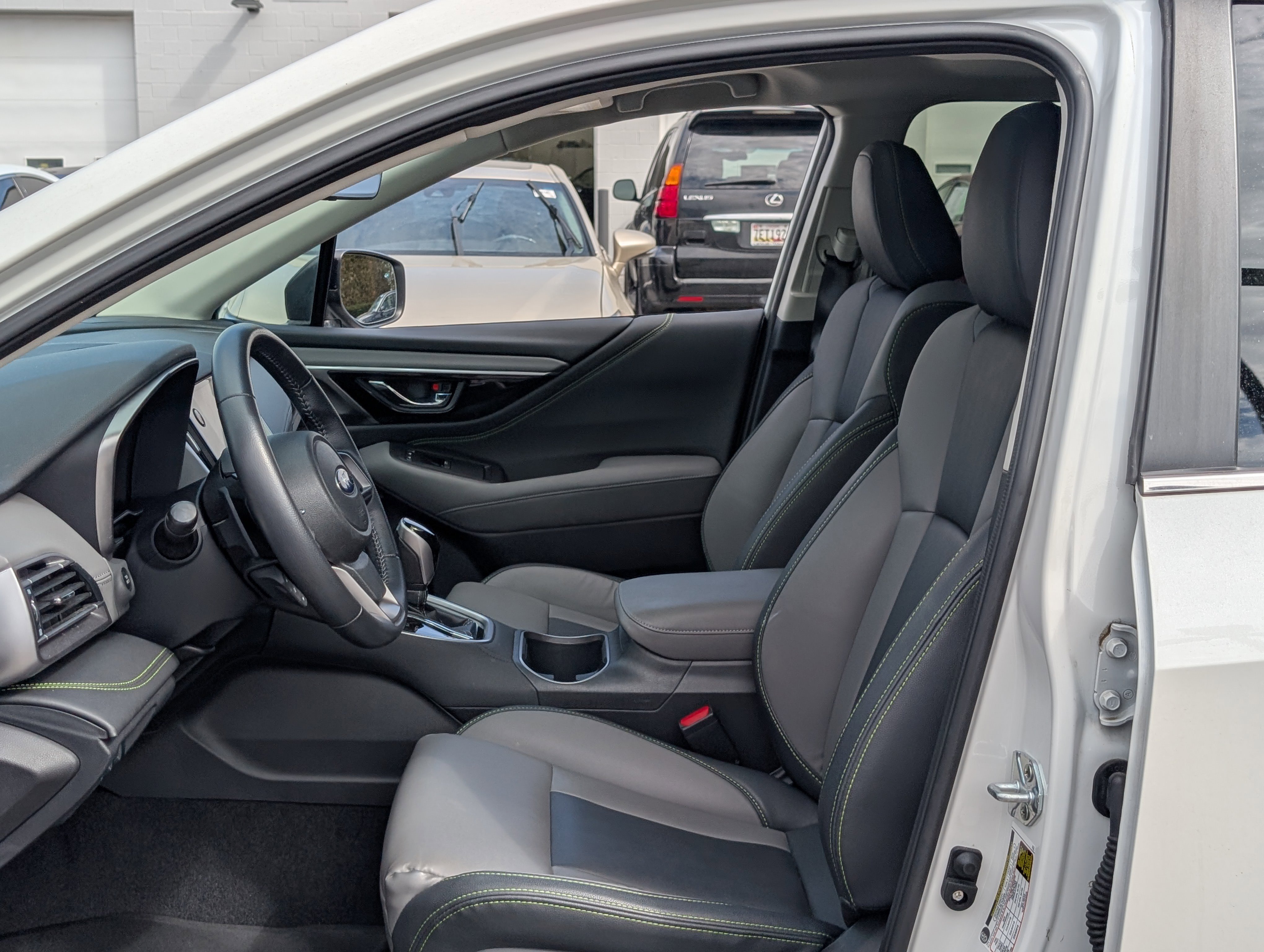 Used 2021 Subaru Outback Onyx Edition XT AWD/4WD image 17
