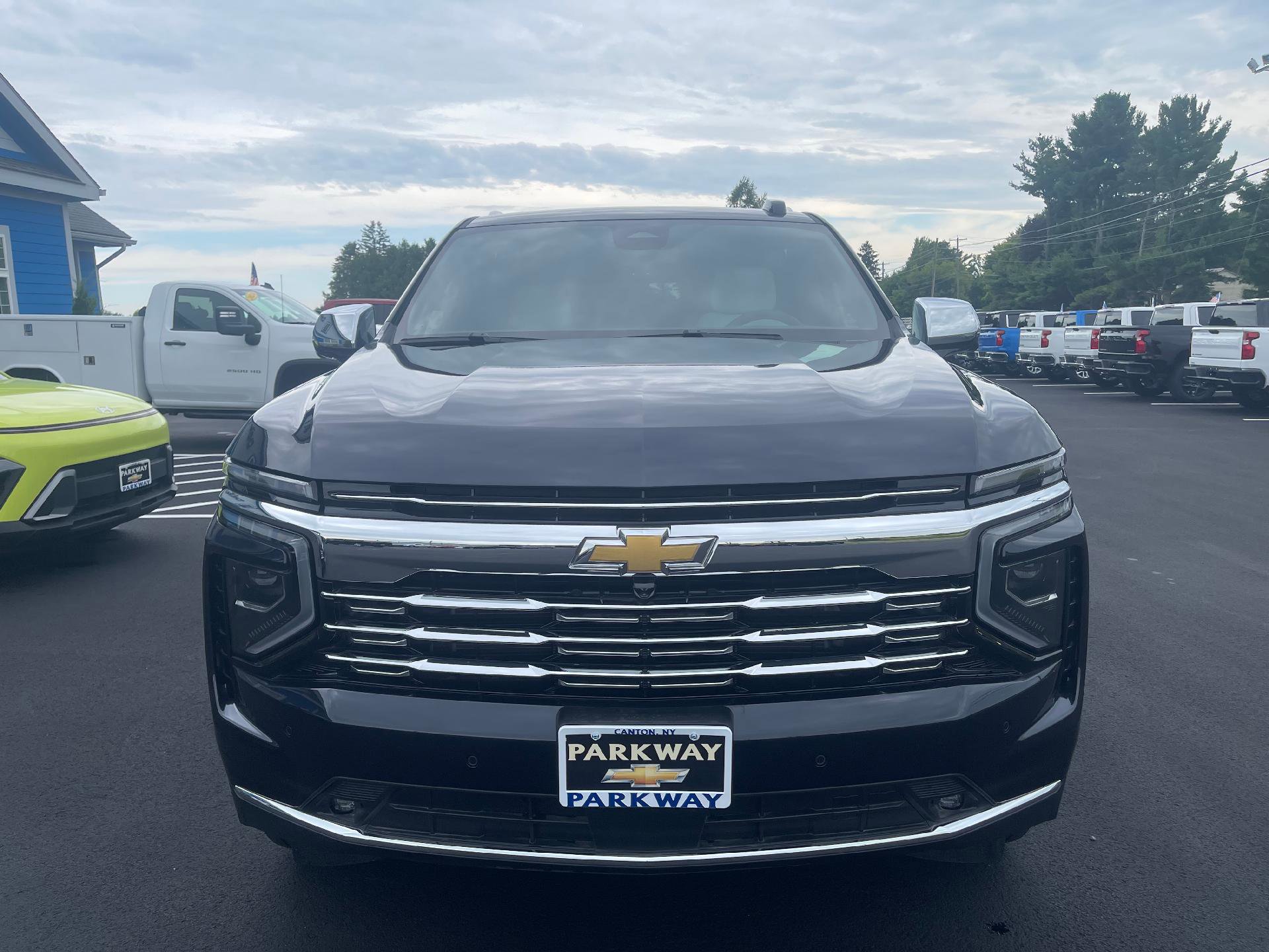 New 2025 Chevrolet Tahoe Premier image 2