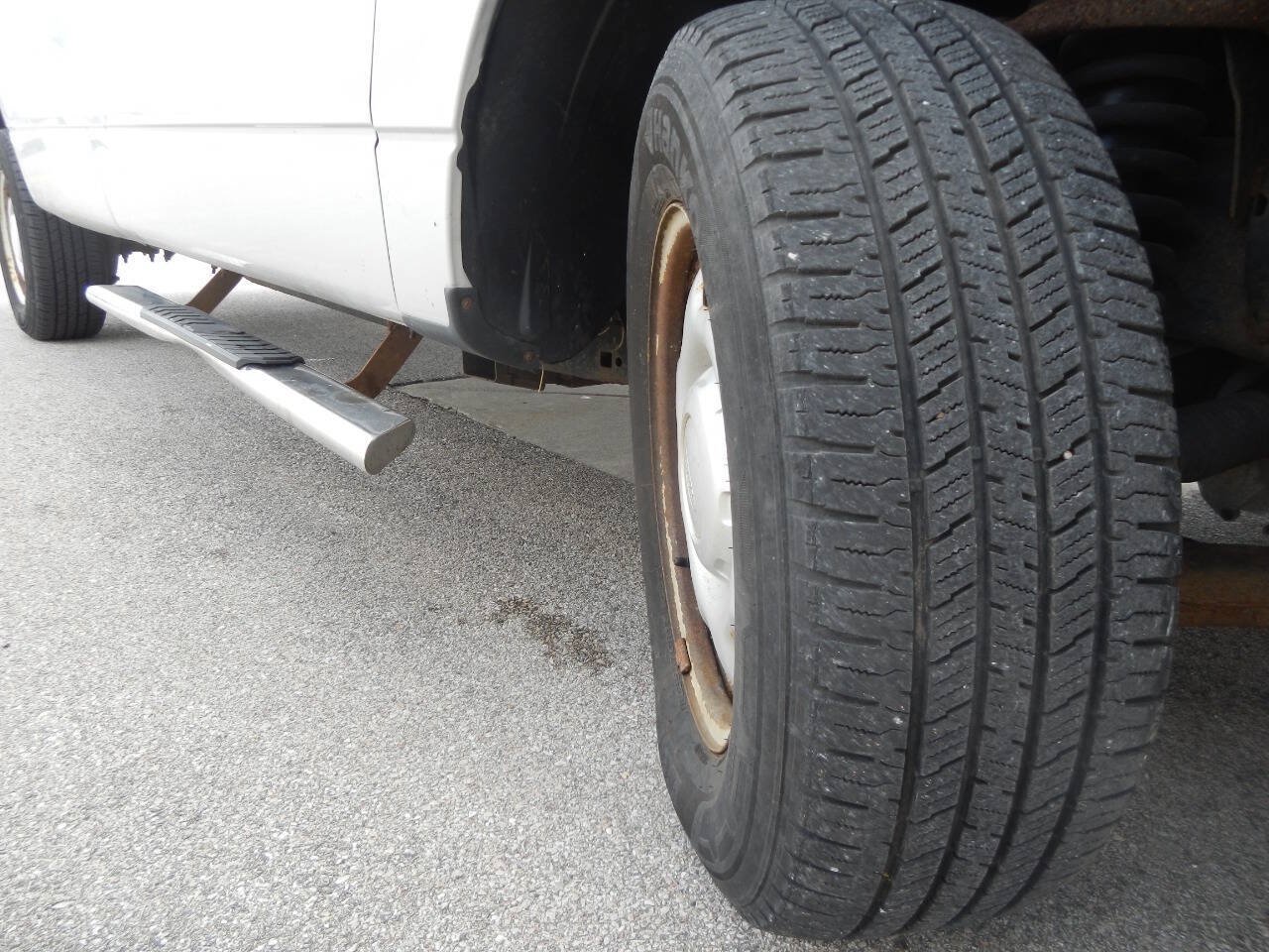Used 2014 Ford F150 XL w/ Equipment Group 101A Mid RWD image 18