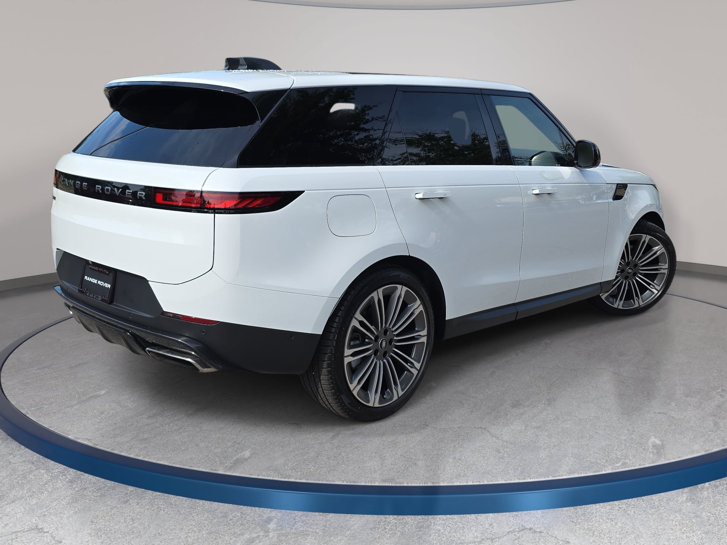 Certified 2024 Land Rover Range Rover Sport SE AWD/4WD image 5