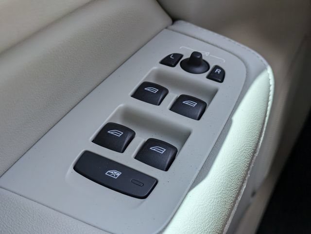Certified 2025 Volvo S60 B5 Core FWD image 26