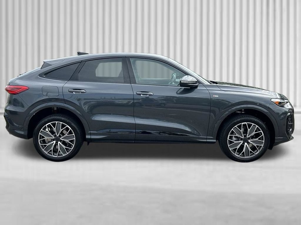 New 2026 Audi Q5 Premium Plus AWD/4WD image 6