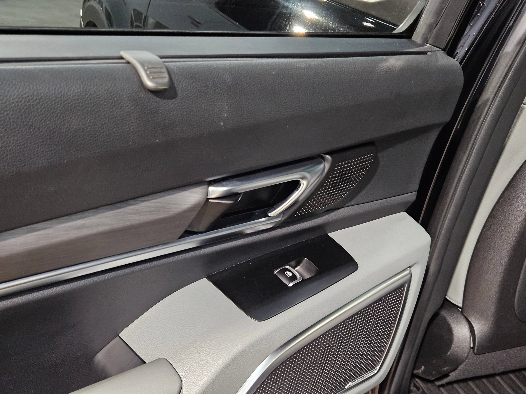 Used 2023 Kia Telluride SX X-Line AWD/4WD image 37