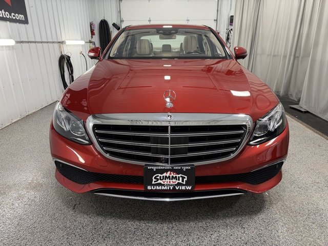 Used 2018 Mercedes-Benz E 400 4MATIC Sedan w/ Premium 3 Package (Q03) image 2