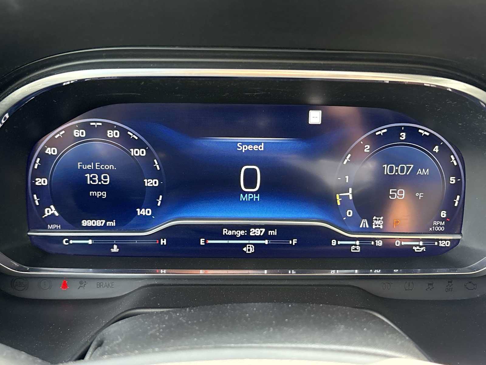 Used 2022 Chevrolet Suburban Premier AWD/4WD image 12