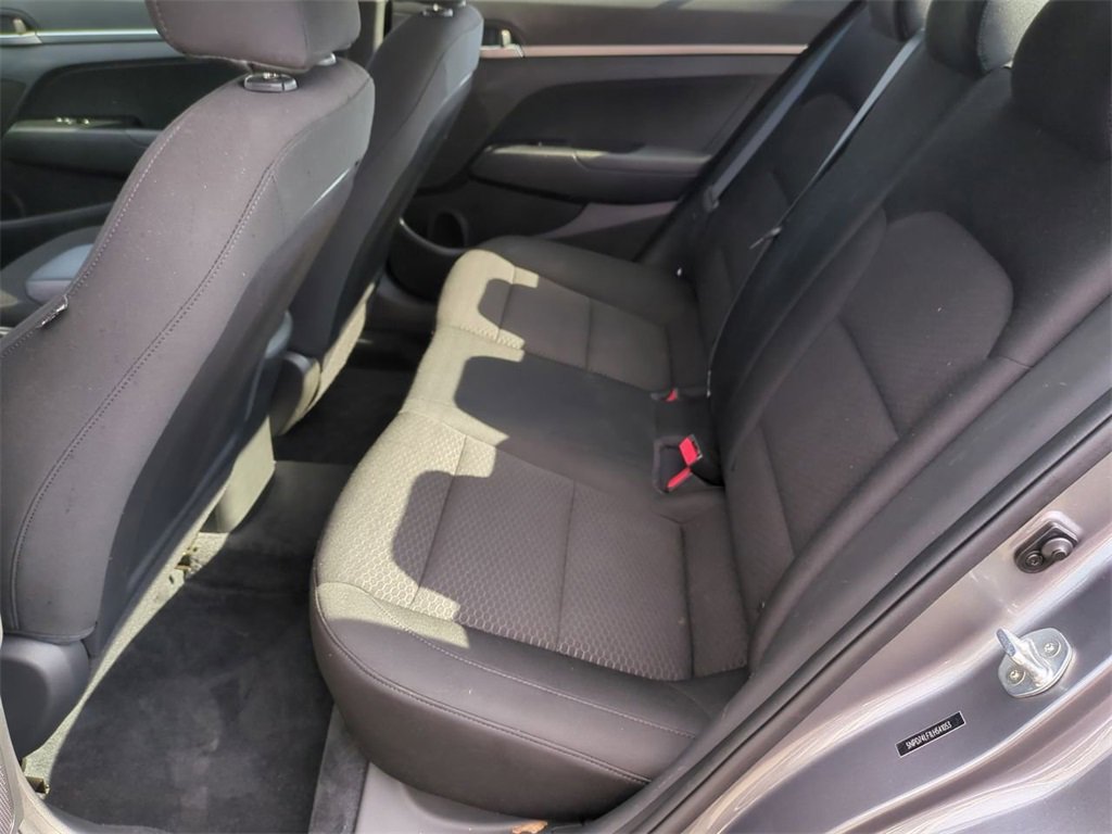 Used 2020 Hyundai Elantra SE w/ Cargo Package (C1) image 22