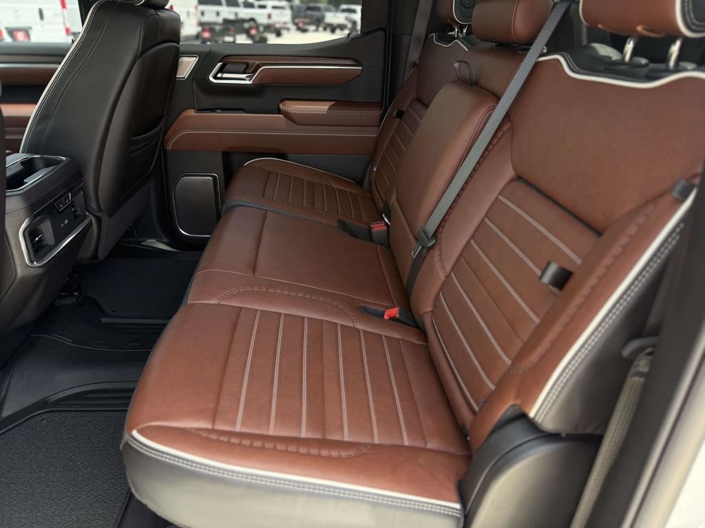 Used 2025 GMC Sierra 1500 Denali Ultimate AWD/4WD image 36