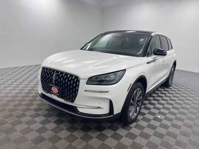 Used 2023 Lincoln Corsair AWD w/ Equipment Group 101A image 2