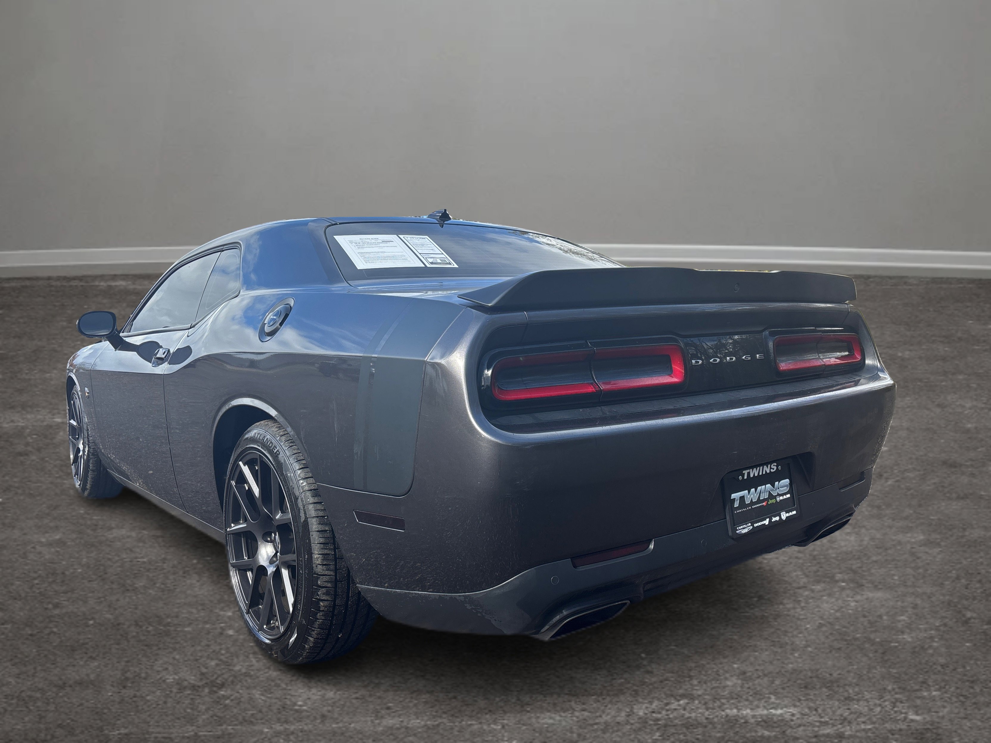 Used 2017 Dodge Challenger R/T Scat Pack image 32