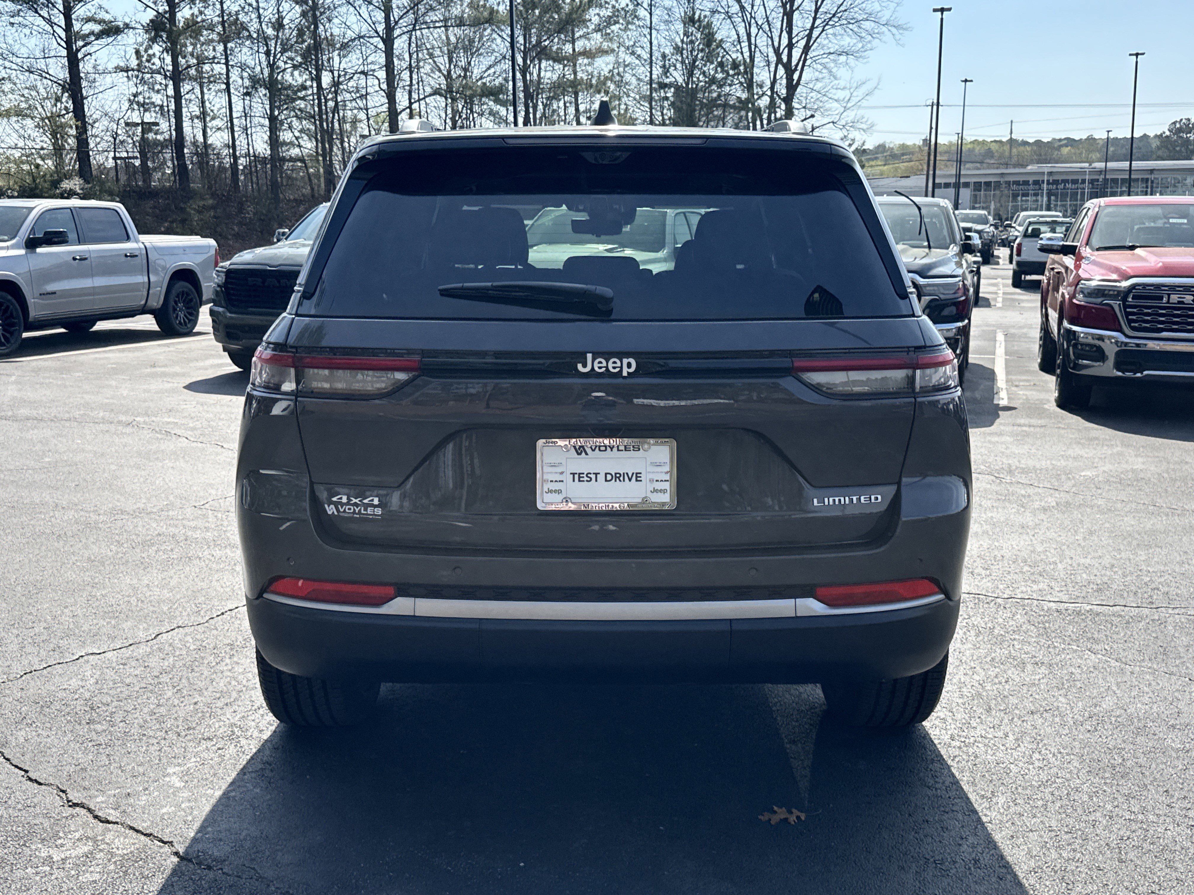 New 2026 Jeep Grand Cherokee Limited w/ Luxury Tech Group II image 7