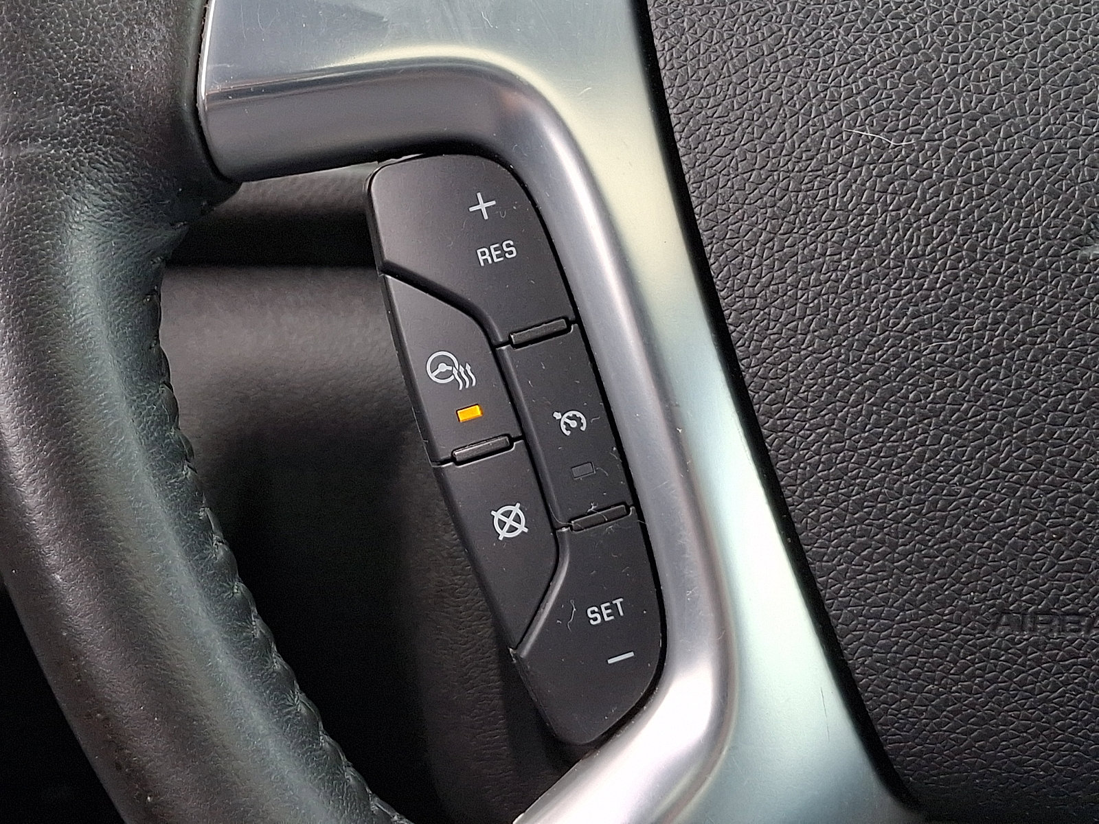 Used 2017 Chevrolet Traverse Premier image 22