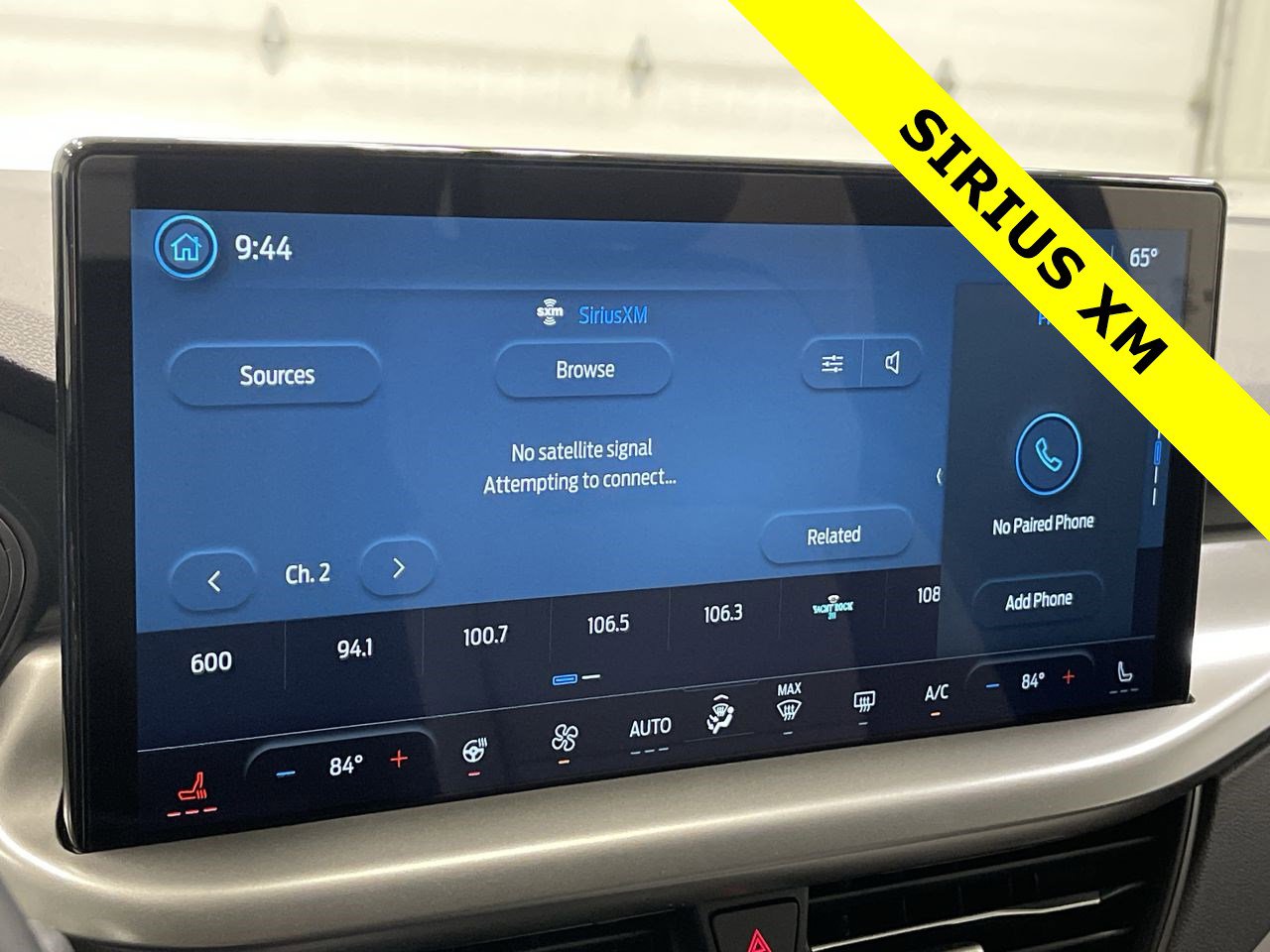 New 2025 Ford Escape SE w/ Class II Trailer Tow Package image 30