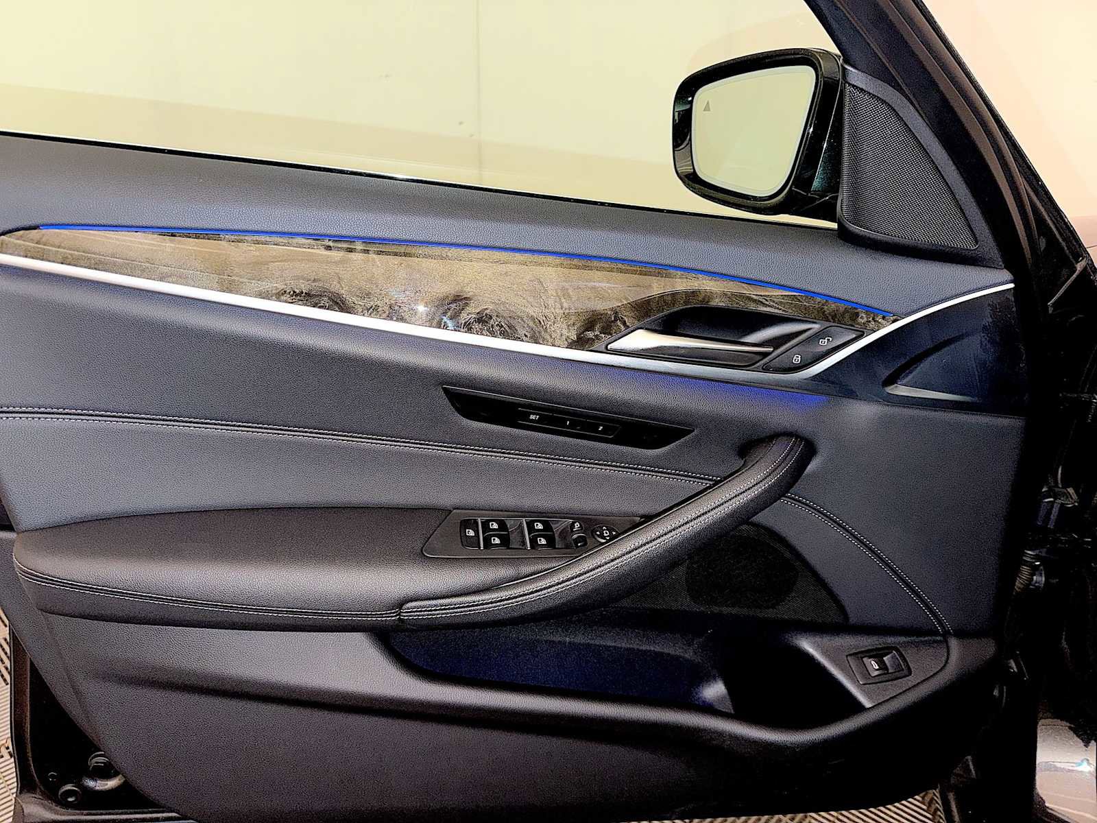 Certified 2023 BMW 530i xDrive w/ Convenience Package image 11