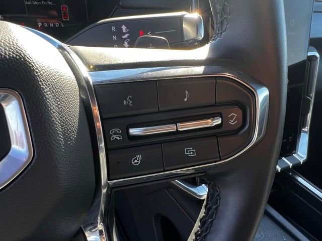 Used 2024 GMC Acadia Elevation image 17