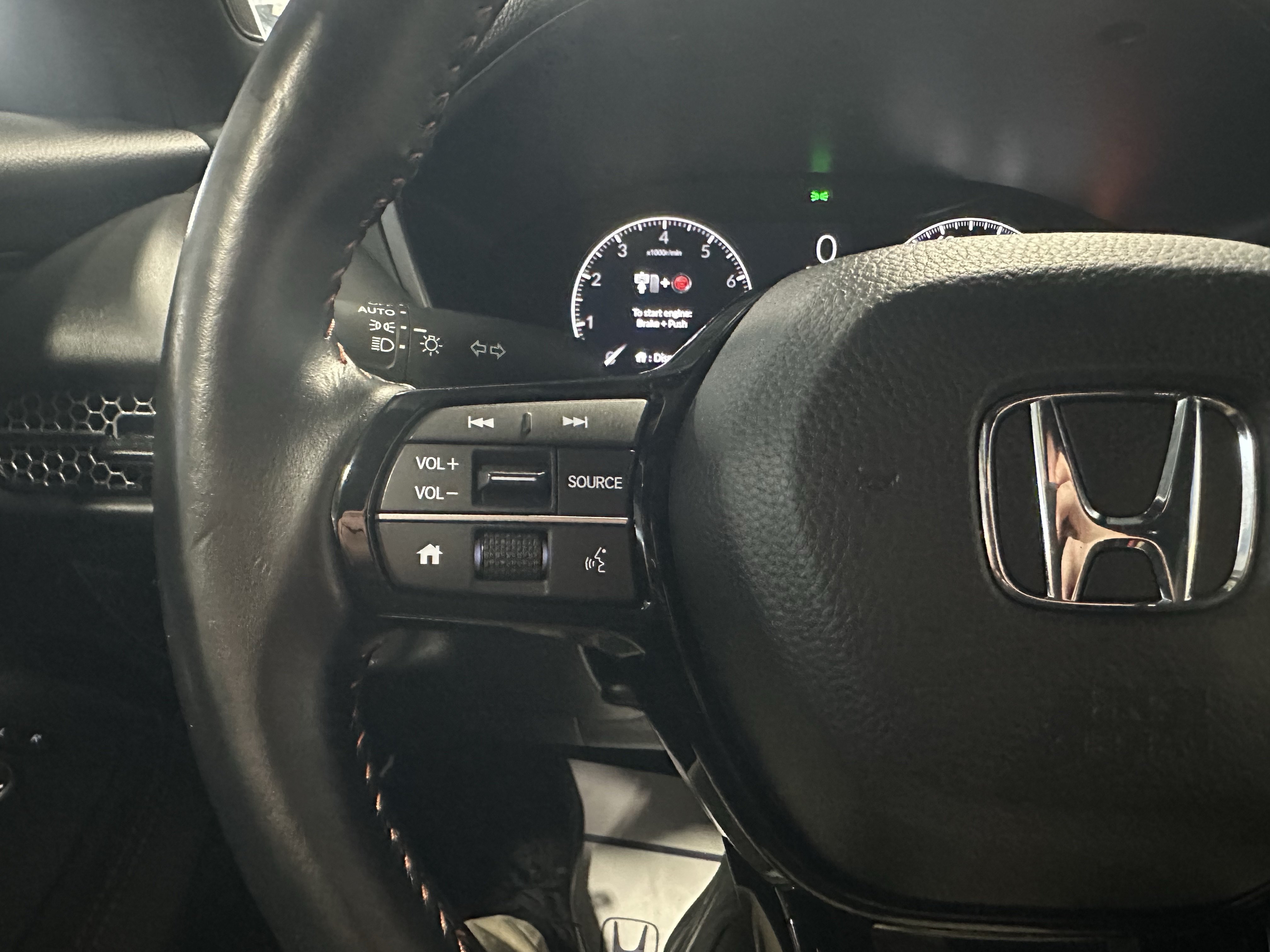Used 2025 Honda HR-V Sport image 11