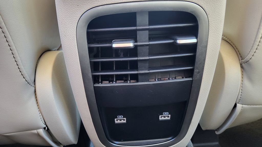 Used 2019 Lincoln MKC Select w/ MKC Climate Package FWD image 28