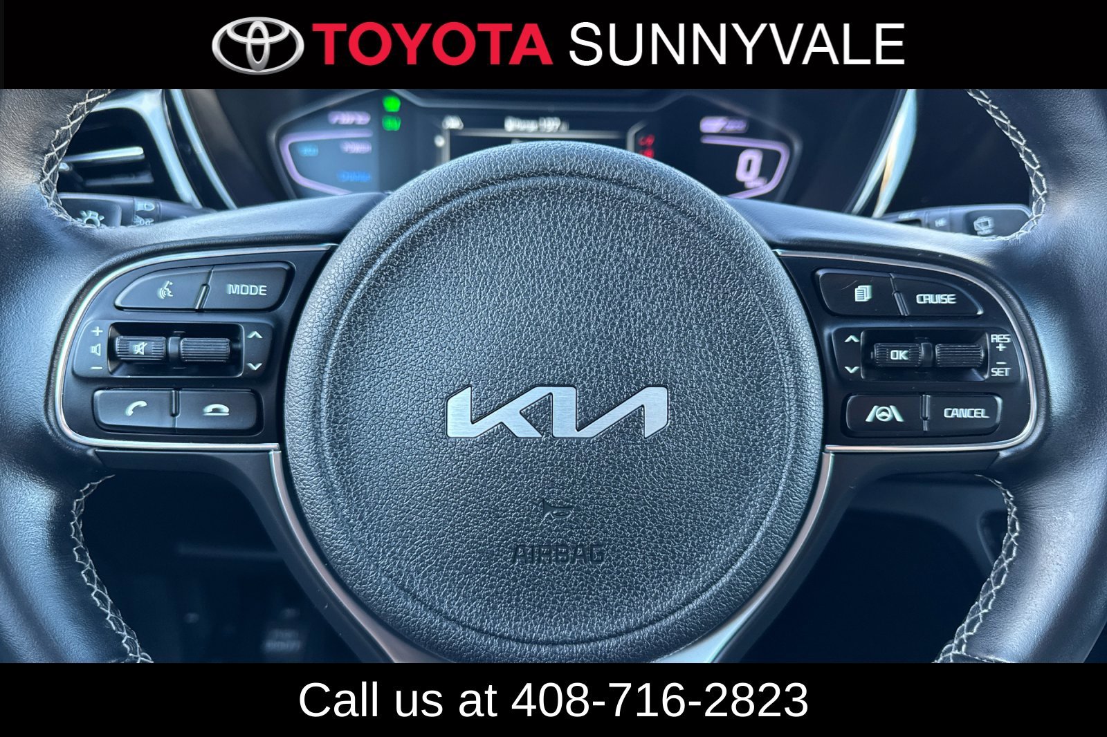 Used 2022 Kia Niro LXS w/ Digital Cluster Package FWD image 24