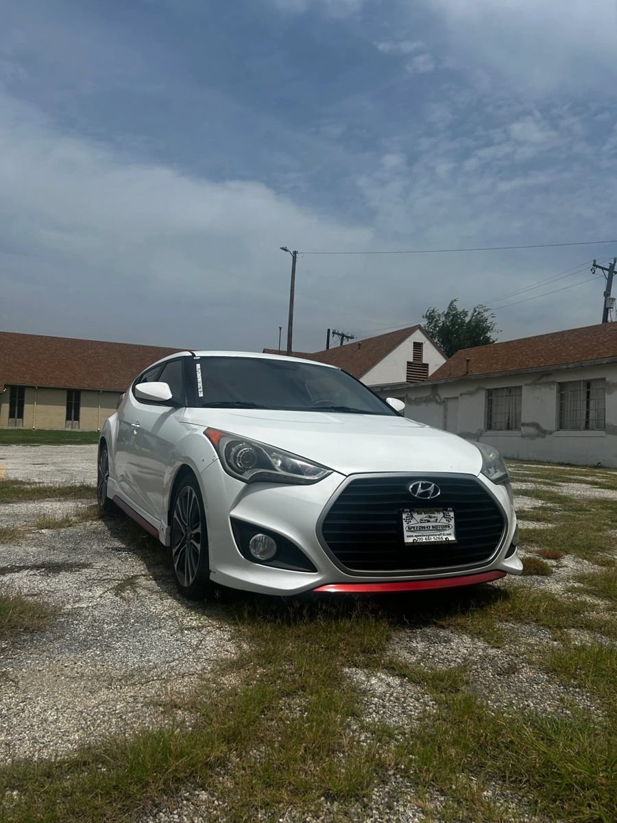 Used 2016 Hyundai Veloster Turbo R-Spec FWD image 3