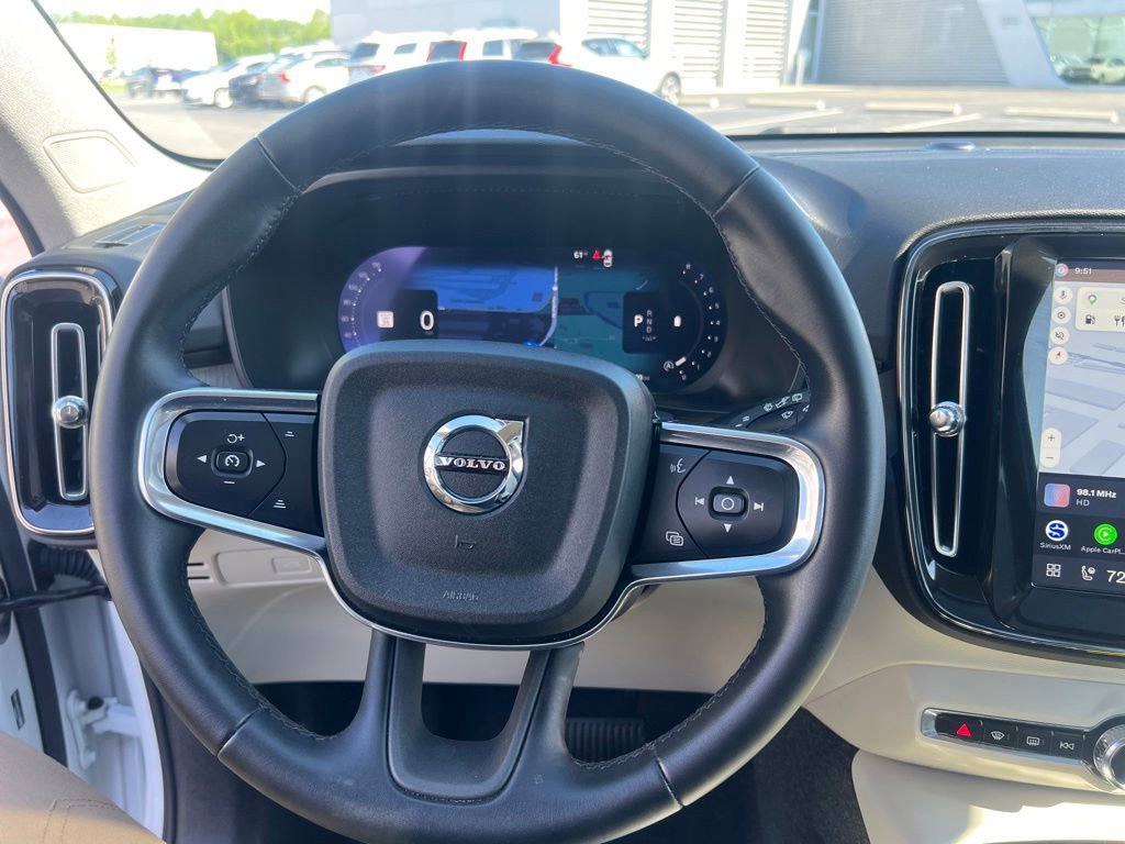 Used 2026 Volvo XC40 B5 Plus AWD/4WD image 8