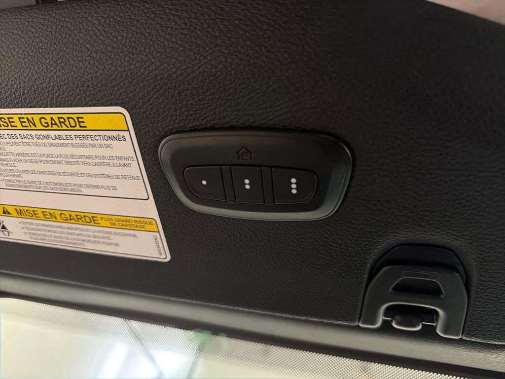 Used 2023 Jeep Wrangler Unlimited Rubicon w/ LED Lighting Group AWD/4WD image 26
