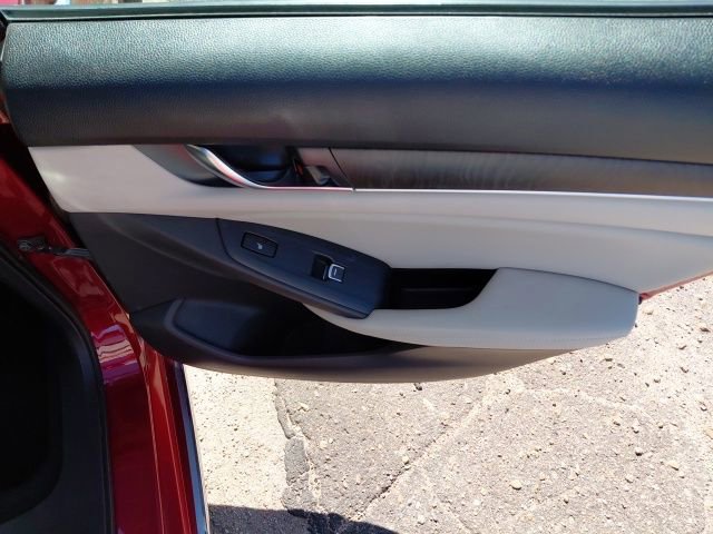 Used 2018 Honda Accord Touring image 34