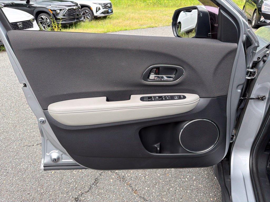 Used 2020 Honda HR-V EX image 17