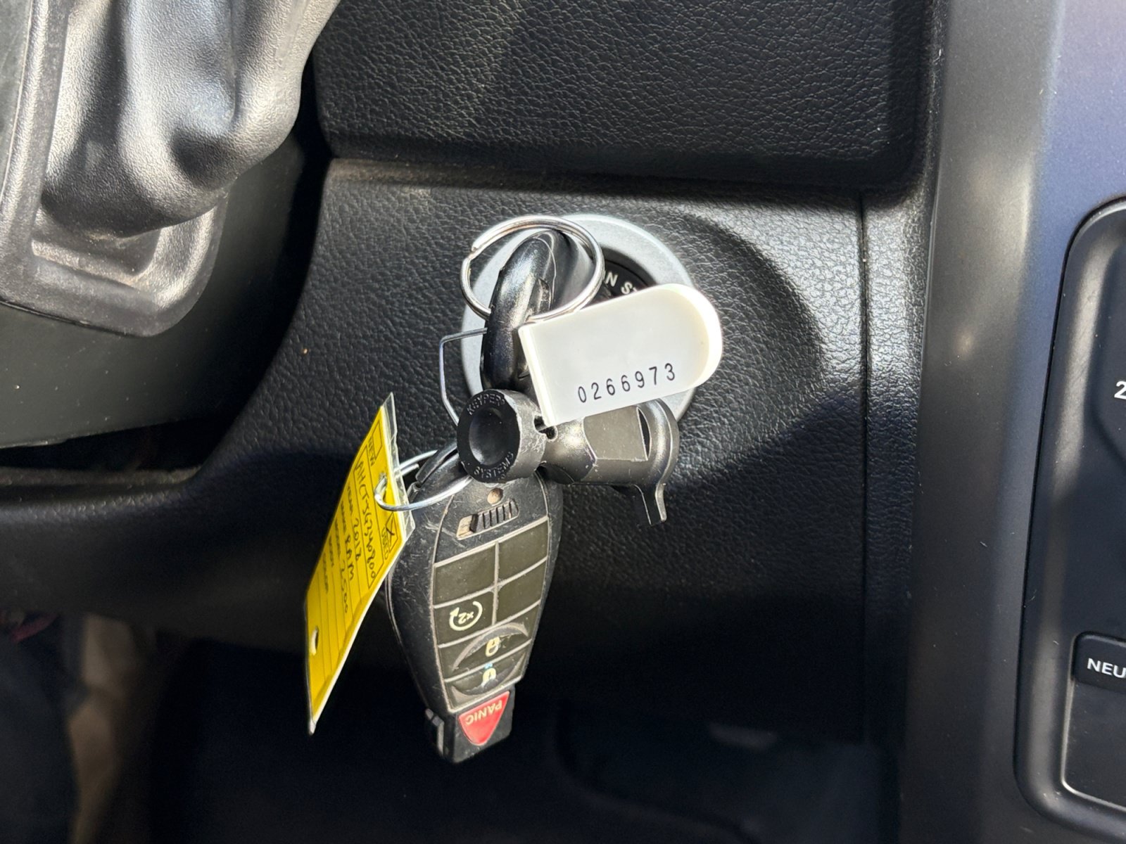 Used 2018 RAM 2500 Big Horn w/ Sport Appearance Group AWD/4WD image 22